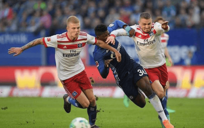 莱比锡红牛主场击溃对手取得胜利的简单介绍