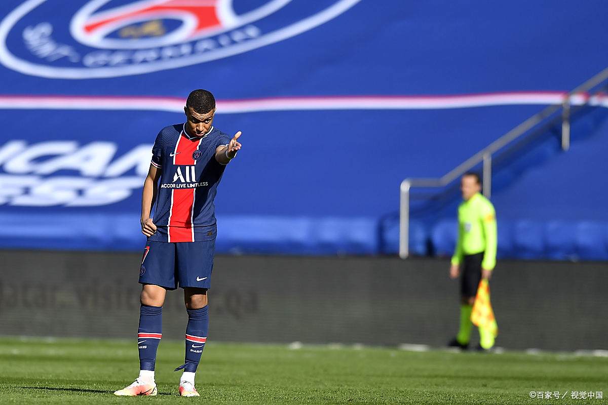 撼动!法国足球秩序再次被打破,新赛季变局! 撼动!法国足球秩序再次被打破,新赛季变局!