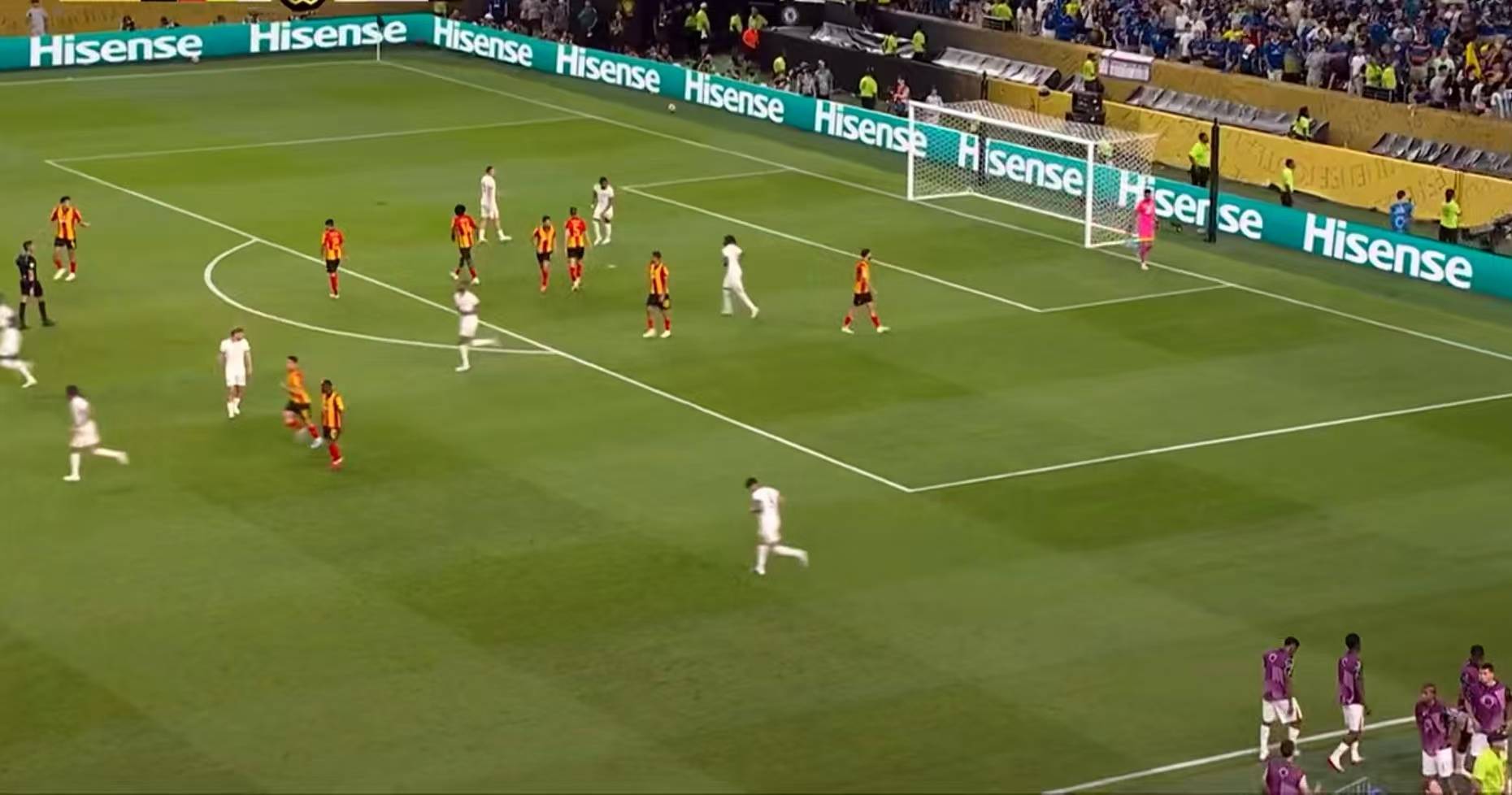 米兰体育在线-包含欧洲预选赛：俄罗斯球迷狂欢，主场耀眼战绩稳居第一的词条