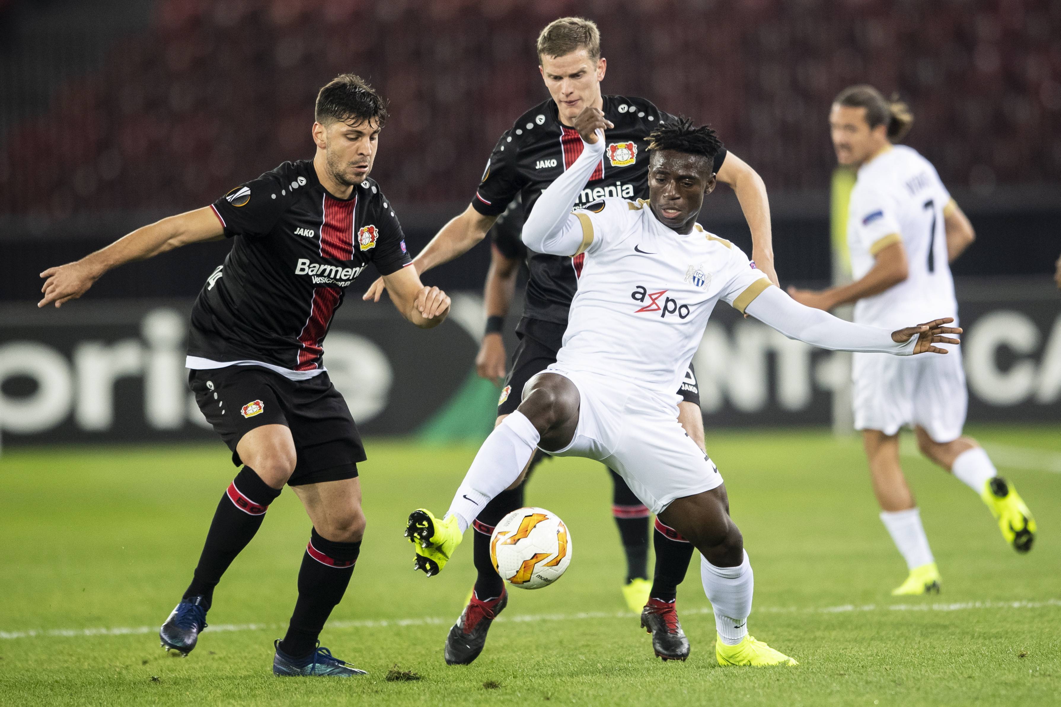 包含尤文图斯斩获巴塞罗那，着手备战关键战役的词条