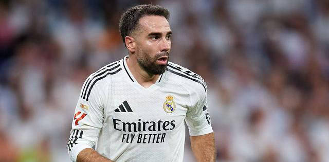 包含马塞洛遭受伤病困扰，皇马后防稳固的词条